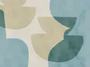 Abstracte compositie van organische vormen in groen, beige en blauwtinten.