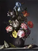 Bloemen in een vaas met schelpen en insecten van Balthasar van der Ast: bloemen met tulpen, irissen, vaas en schelpen, in donker met roze en wit