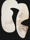 Abstract schilderij met organische crèmekleurige vormen op een zwarte achtergrond.