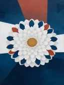Schilderij van dahlia van dichtbij in kalkwit en zeeblauw
