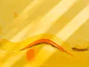 Abstract schilderij, eén gebaar laag in beeld in zonnig geel