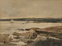 Frederick Gloucester (1885) van Childe Hassam: zee met kust, water, boten en rotsen, in bleek beige en grijs