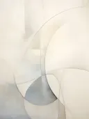 Abstract werk met gebogen lijnen en een grijsblauw vlak op crème achtergrond.