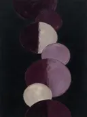 Gestapelde cirkels in de stijl Geometric Earth, in diep aubergine, pruim en verstoft lila, met bleek oestergrijs