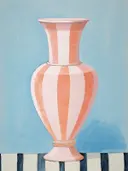 Illustratie van een gestreepte roze-witte vaas op een blauwe achtergrond met een zwart-wit gestreepte vloer.