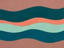 Golvende banen in de stijl Textured Minimalism, in diep zeegroen, petrolblauw en bleek zeeschuim, met een warm koraalrood accent