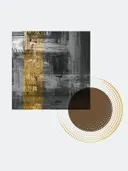 Abstract schilderij met gouden baan en bruine zonvorm