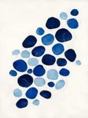 Kiezelstenen in de stijl Organic Geometry, in middernachtindigo, kobalt en bleek ijsblauw, met een dunne gouden lijn