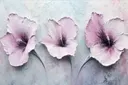 Lavendelpaarse hibiscusbloemen in reliëf op een grijswitte ondergrond