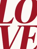 Typografieposter met het grote rode woord 'Love'.