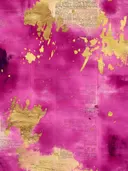 Abstract schilderij met magenta verf en goudkleurige spatten op krantenpapier