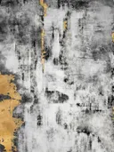 Abstract nevelig grijs schilderij met gouden vlekken