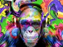 Kleurrijke pop-art chimpansee met koptelefoon