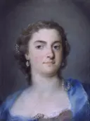 Portrait of Faustina Bordoni Hasse van Rosalba Carriera: portret met vrouw, blauwe mantel, parel en opgestoken haar, in blauw en wit