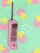 Illustratie van een roze retro mobiele telefoon omringd door geometrische vormen