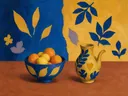 Schilderij van schaal met fruit en kan in kobalt en oker, in vlakke kleurvlakken