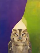 Schilderij van uil in violet en limoen, in vlakke kleurvlakken