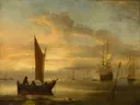 Zonsondergang op zee van Willem van de Velde the Younger and workshop: zee met zonsondergang, schepen, roeiboot en water, in warm goudgeel