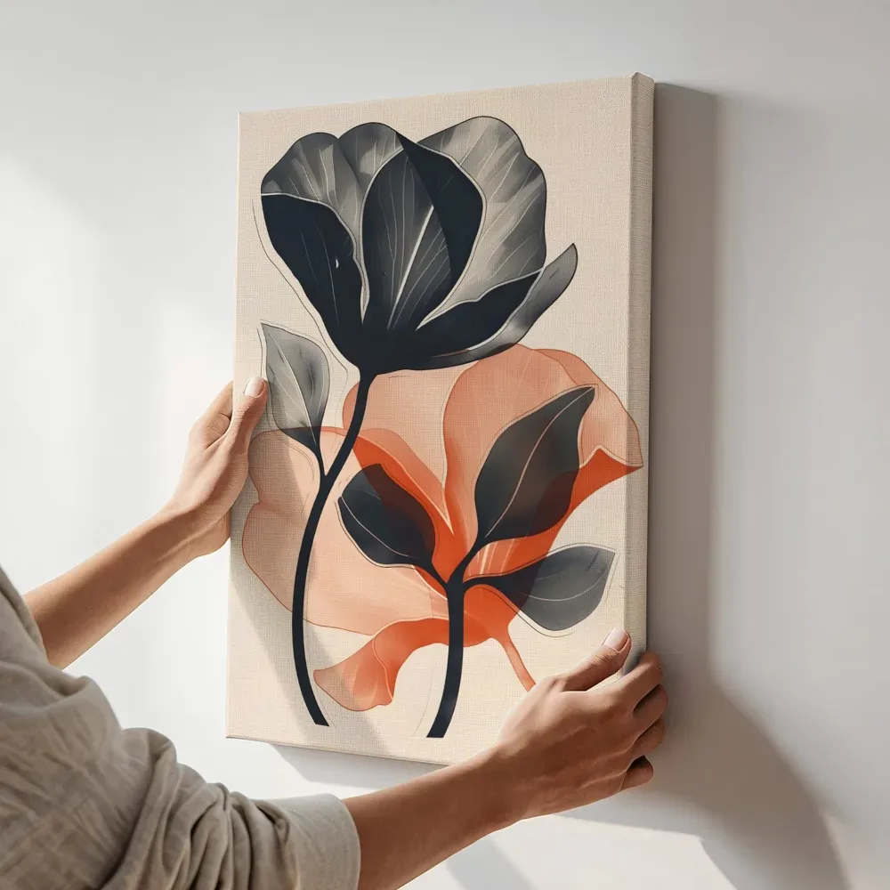 Sfeerimpressie: Abstracte donkere klaproos terwijl het aan de muur wordt gehangen