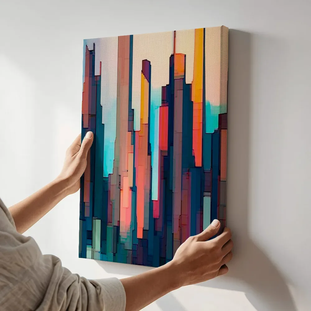 Sfeerimpressie: Abstracte geometrische stad terwijl het aan de muur wordt gehangen