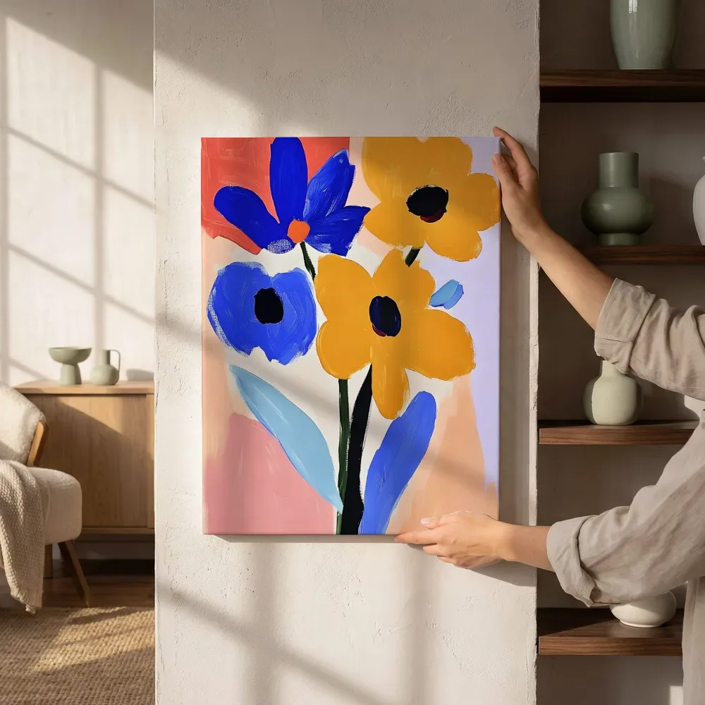 Sfeerimpressie: Abstracte kleurrijke gerbera bloemen naast de kast