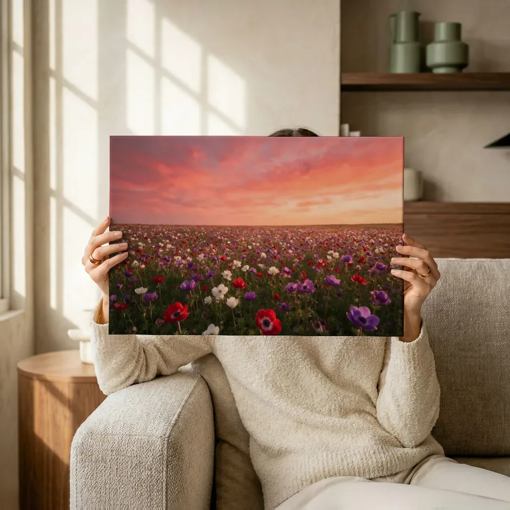 Sfeerimpressie: Anemoon bij de zonsondergang 5 terwijl het omhoog wordt gehouden