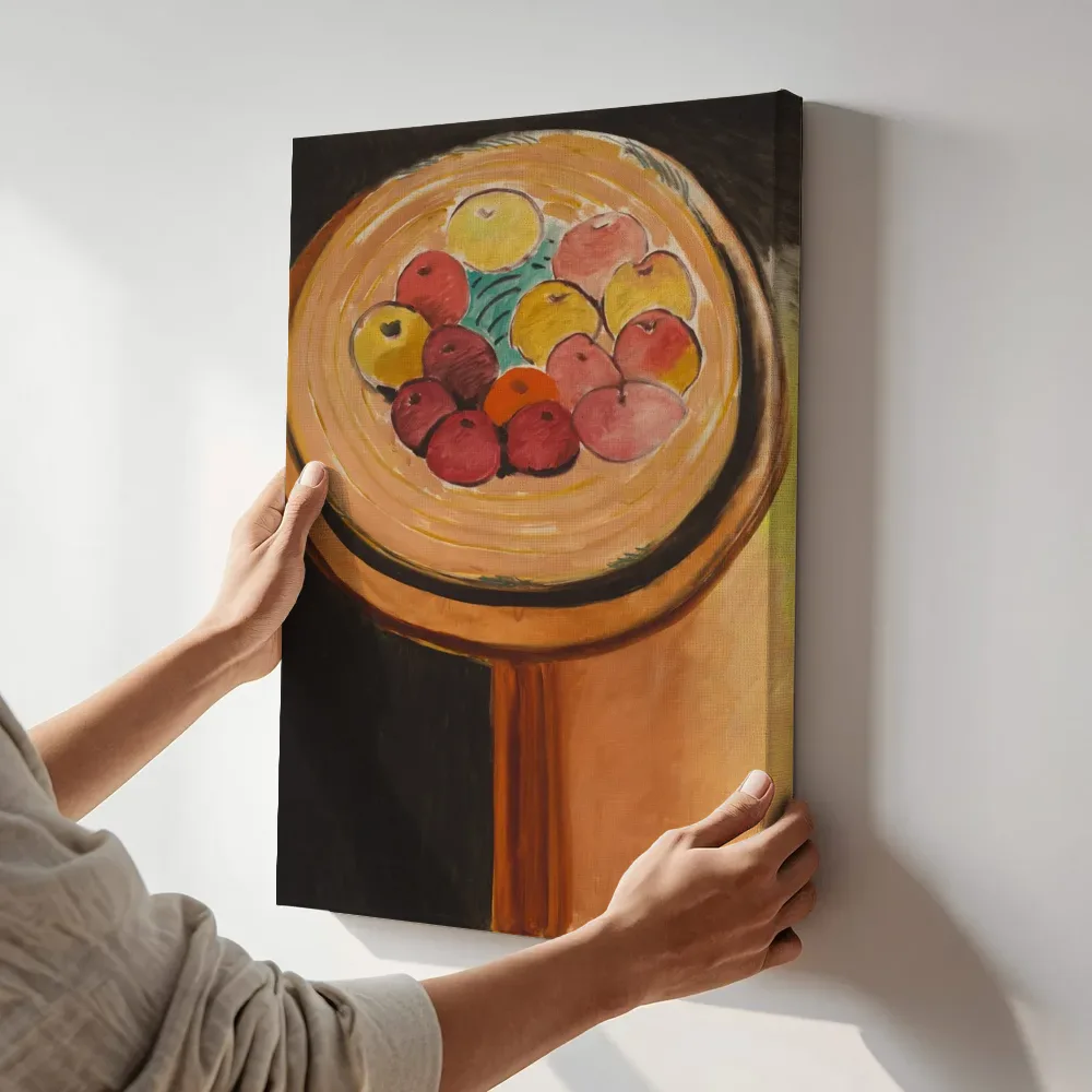 Sfeerimpressie: Apples van Henri Matisse terwijl het aan de muur wordt gehangen