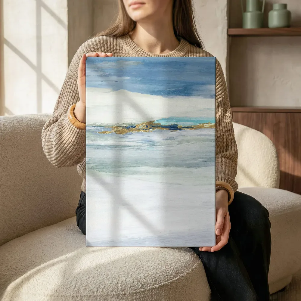 Sfeerimpressie: Aquarel horizon in crème en turquoise terwijl het zittend wordt getoond