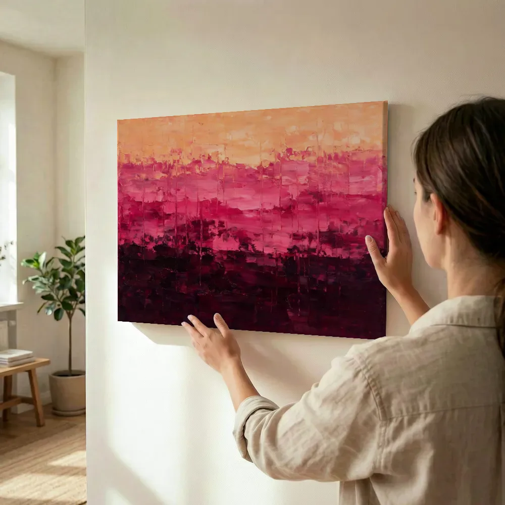 Sfeerimpressie: Aubergine en magenta in drie lagen terwijl het wordt opgehangen