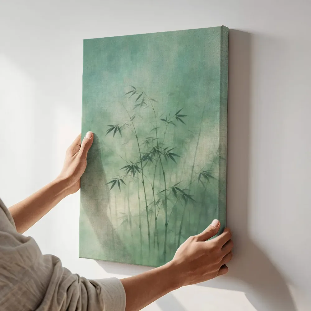 Sfeerimpressie: Bamboebos in de mist in jade terwijl het aan de muur wordt gehangen