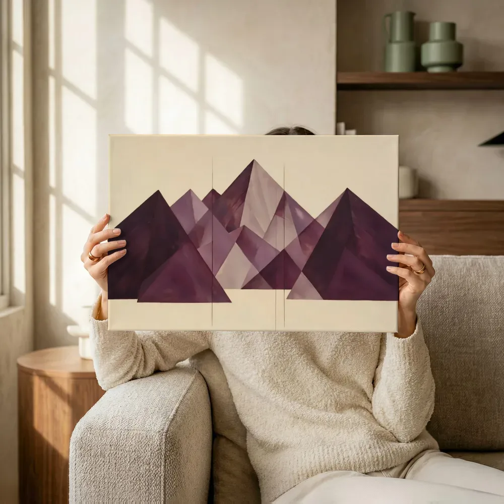 Sfeerimpressie: Berglandschap Modern Bauhaus in aubergine 2 terwijl het omhoog wordt gehouden