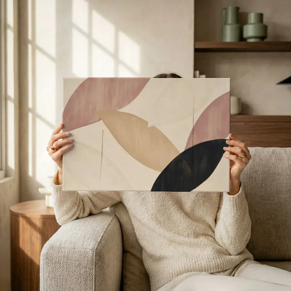 Sfeerimpressie: Bladpatroon Textured Minimalism 6 terwijl het omhoog wordt gehouden