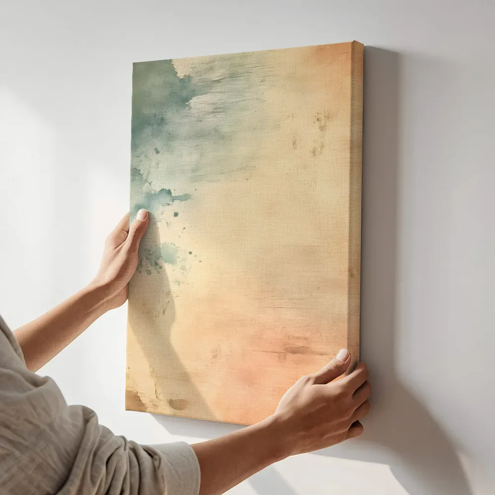 Sfeerimpressie: Blauw beige aquarel textuur terwijl het aan de muur wordt gehangen