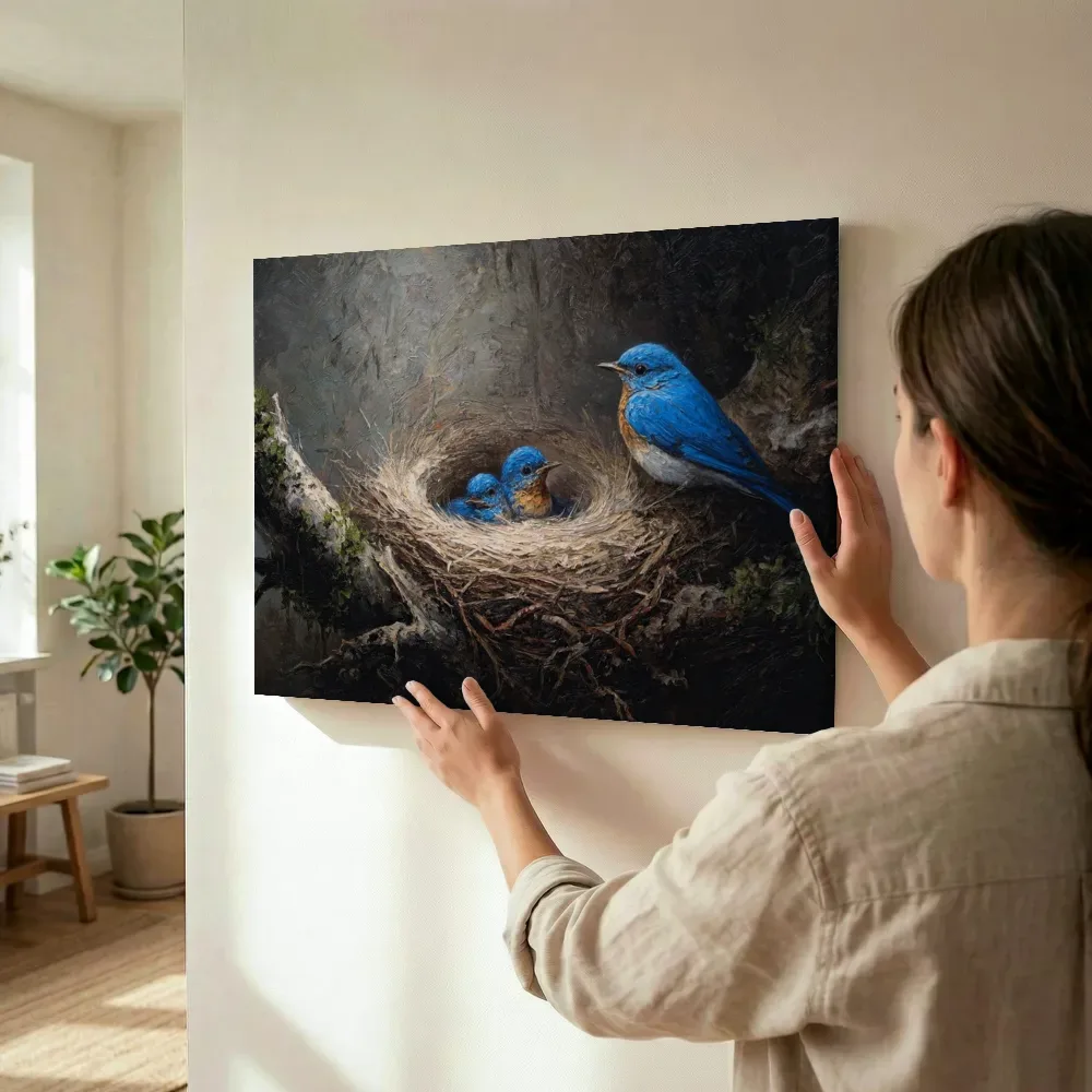 Sfeerimpressie: Blauwe vogeltjes in het nest terwijl het wordt opgehangen