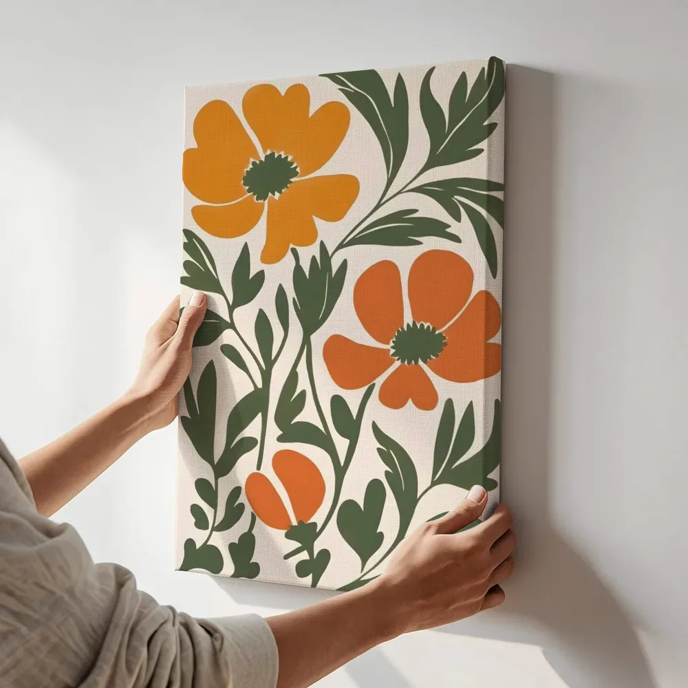 Sfeerimpressie: Bloemen met groen hart terwijl het aan de muur wordt gehangen