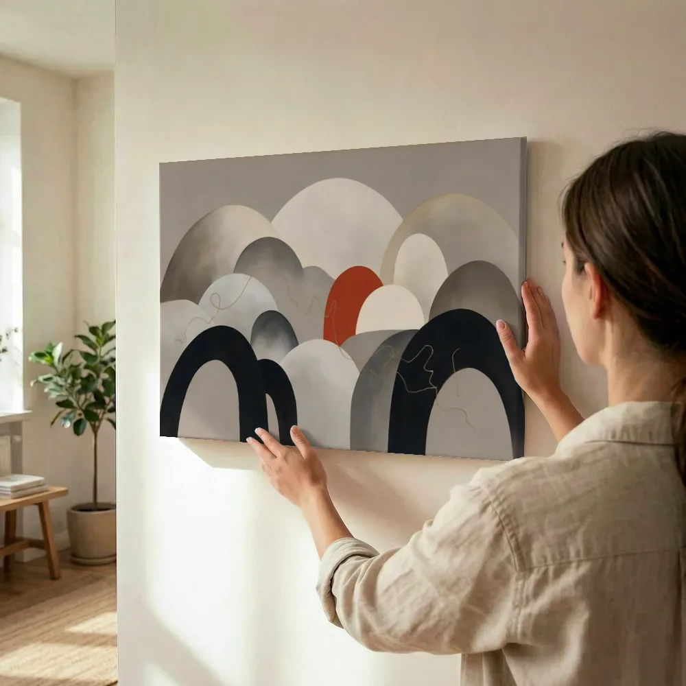 Sfeerimpressie: Brede bogen Retro Shapes in inktzwart terwijl het wordt opgehangen