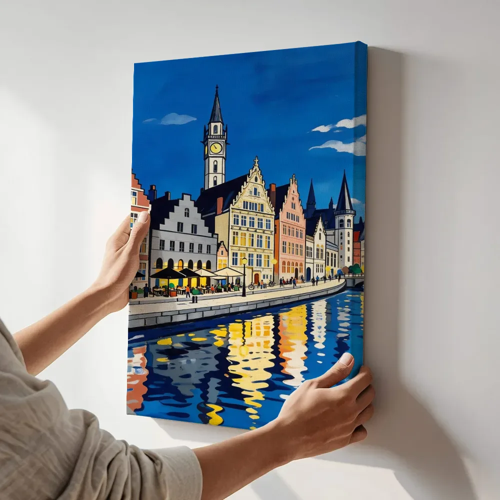 Sfeerimpressie: Brugge, Spiegelrei in vlakke acryl terwijl het aan de muur wordt gehangen