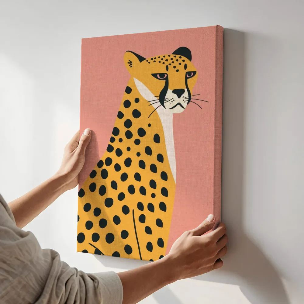 Sfeerimpressie: Cheetah portret roze terwijl het aan de muur wordt gehangen