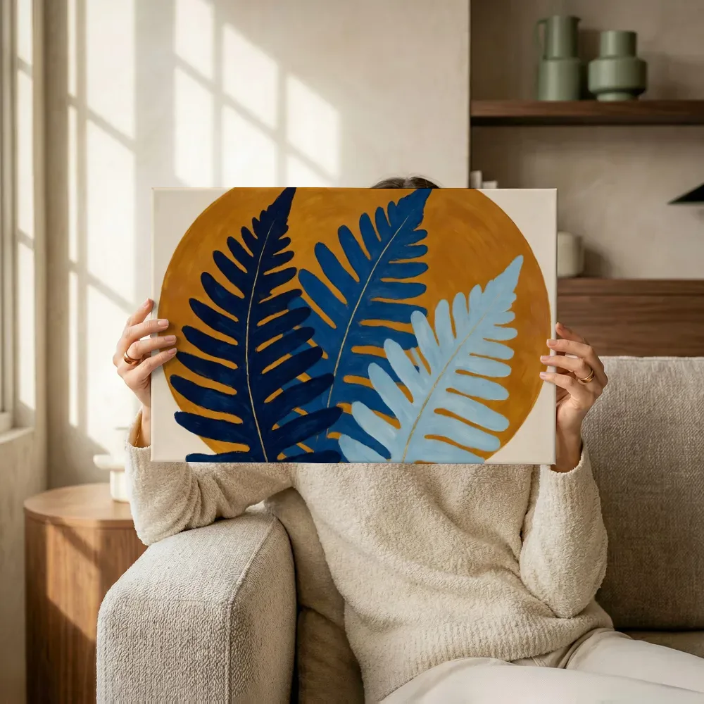 Sfeerimpressie: Cirkel met bladsilhouet Retro Shapes in middernachtindigo terwijl het omhoog wordt gehouden