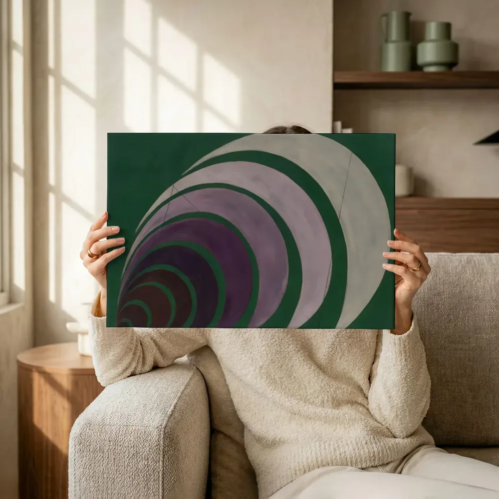Sfeerimpressie: Concentrische bogen Modern Bauhaus in aubergine 2 terwijl het omhoog wordt gehouden