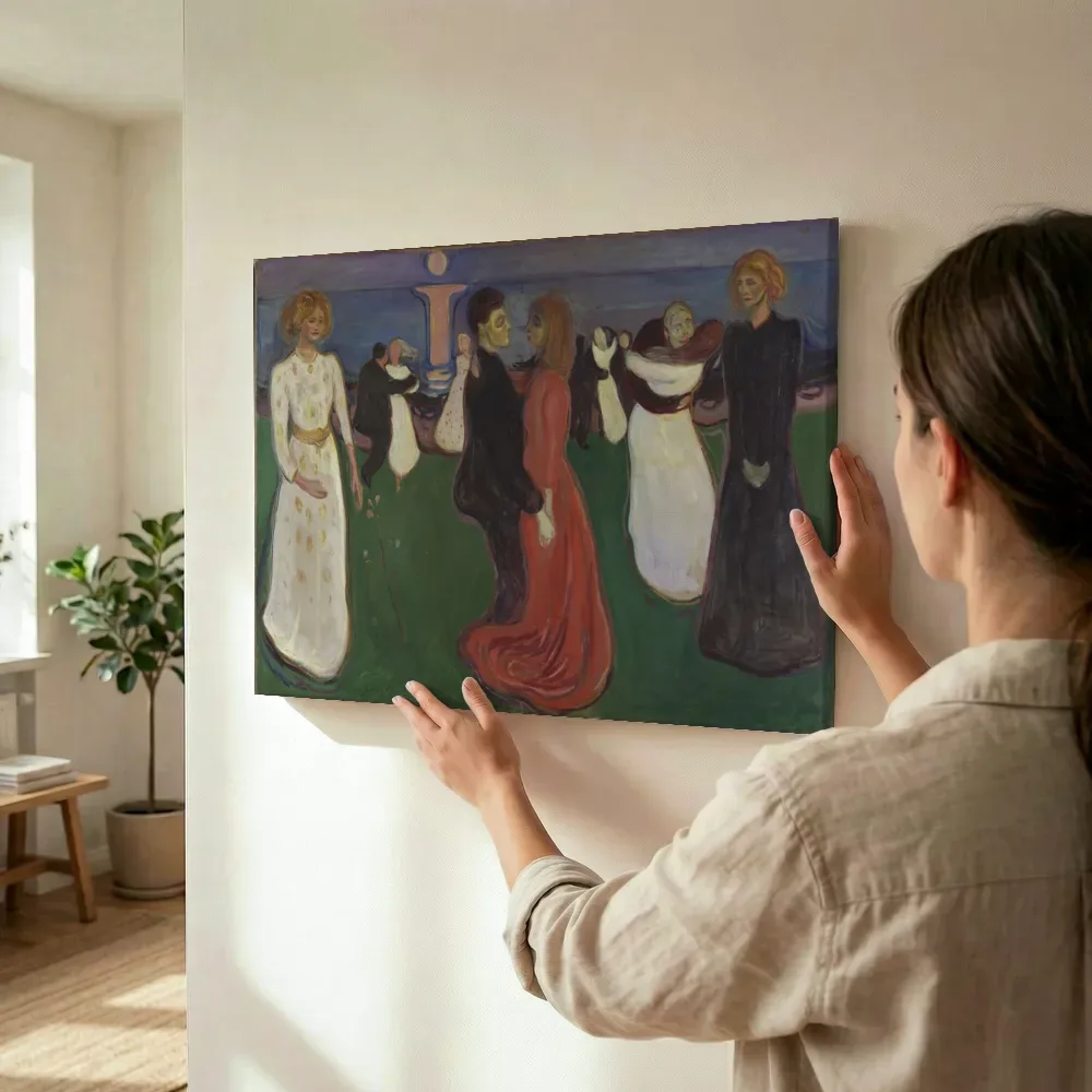 Sfeerimpressie: De levensdans van Edvard Munch terwijl het wordt opgehangen