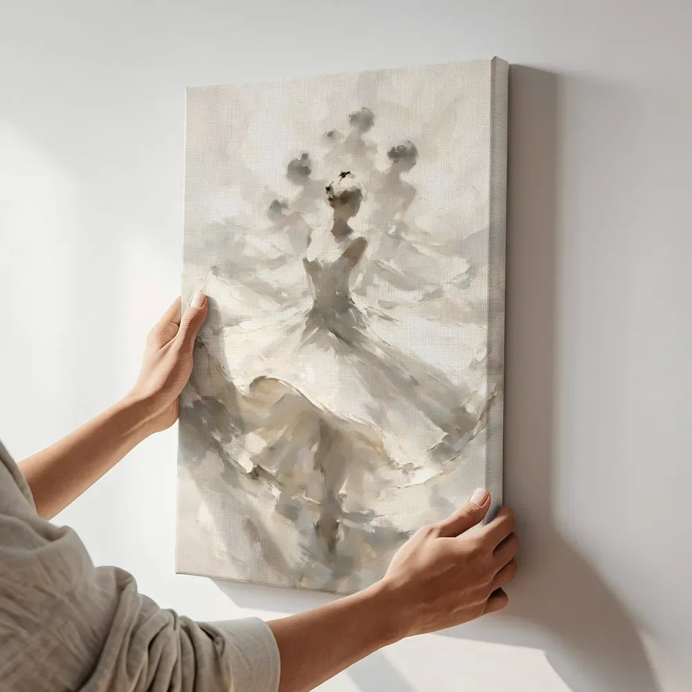 Sfeerimpressie: Danser in beweging, wit terwijl het aan de muur wordt gehangen