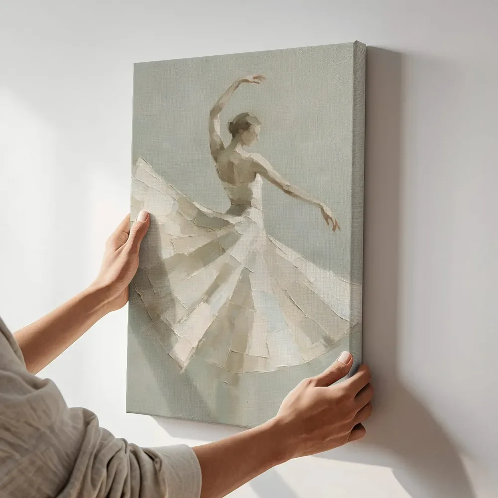 Sfeerimpressie: Danseres, olieverf in mist terwijl het aan de muur wordt gehangen