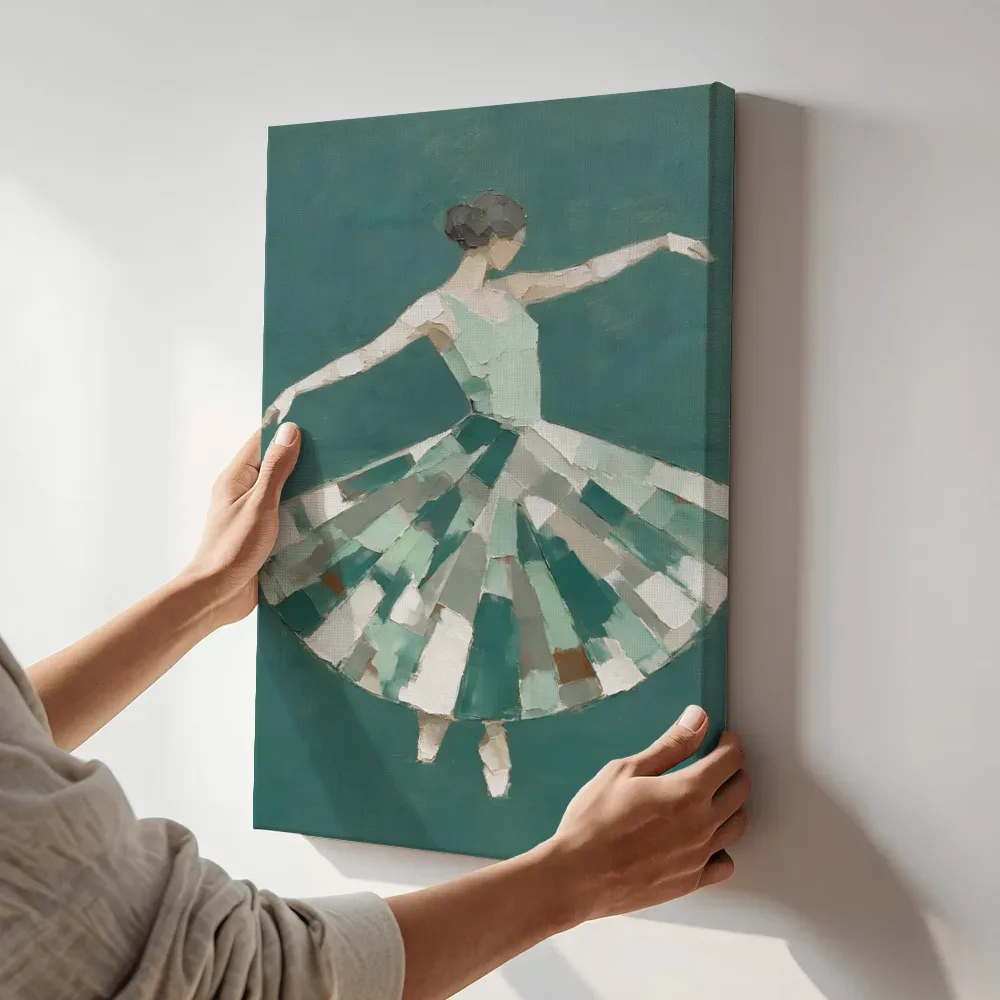 Sfeerimpressie: Danseres, olieverf in zeegroen terwijl het aan de muur wordt gehangen