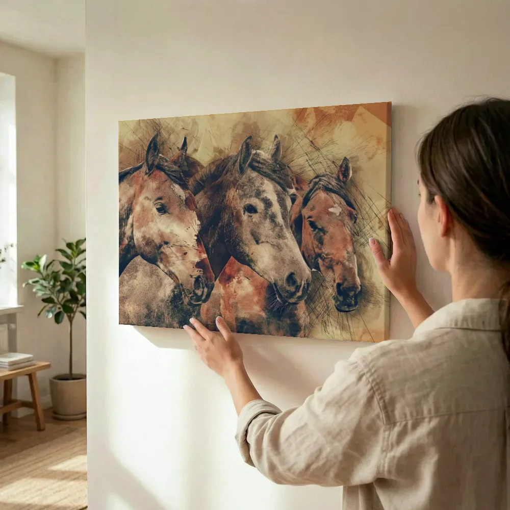 Sfeerimpressie: Drie paarden schets terwijl het wordt opgehangen