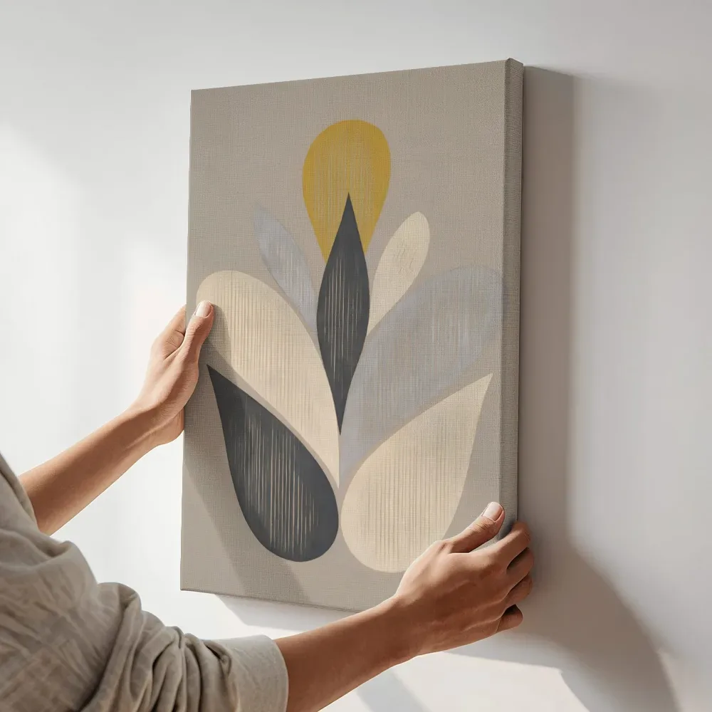 Sfeerimpressie: Druppelvormen Retro Shapes in grafietgrijs terwijl het aan de muur wordt gehangen