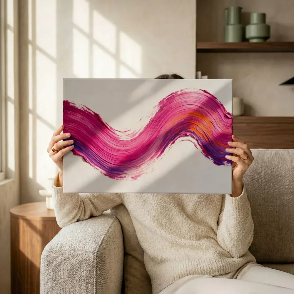 Sfeerimpressie: Eén gebaar buiten beeld in vol magenta terwijl het omhoog wordt gehouden