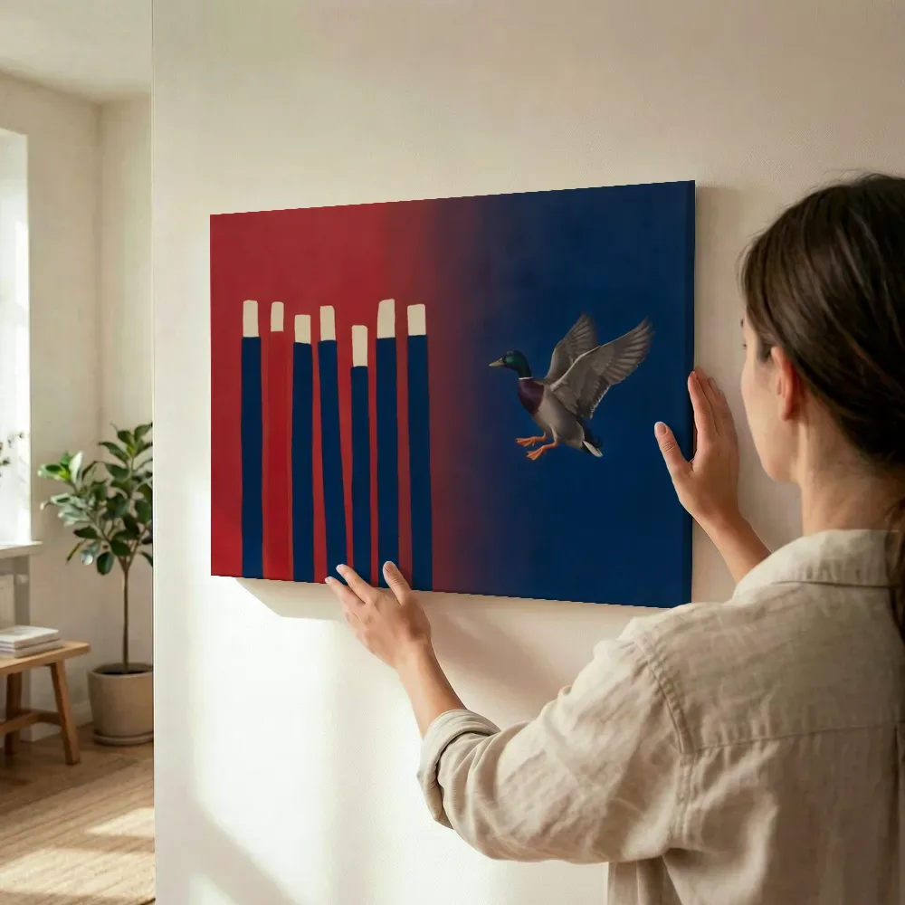 Sfeerimpressie: Eend in vermiljoen en indigo terwijl het wordt opgehangen