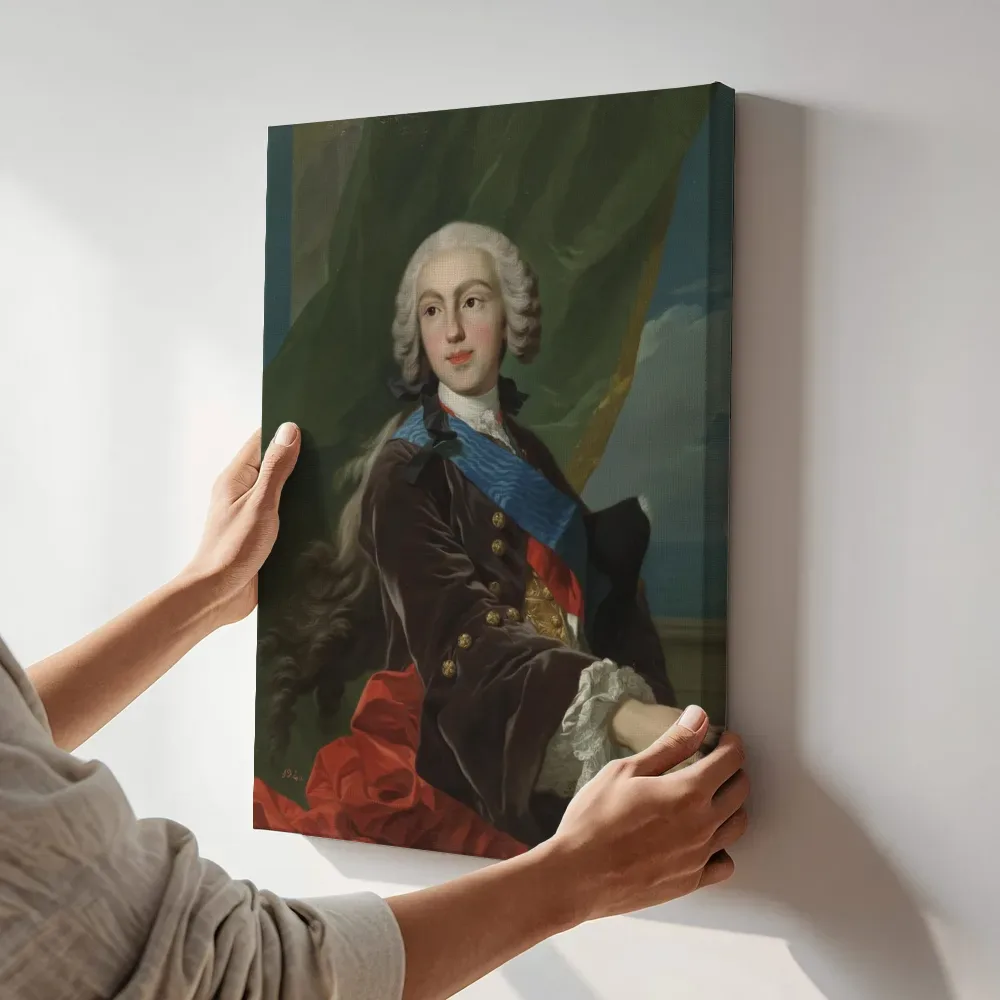 Sfeerimpressie: Felipe de Borbon y Farnesio, infant van Spanje, hertog van Parma van Louis-Michel van Loo terwijl het aan de muur wordt gehangen