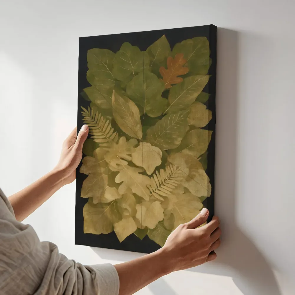 Sfeerimpressie: Gemengd bladpatroon Textured Minimalism in olijfgroen terwijl het aan de muur wordt gehangen